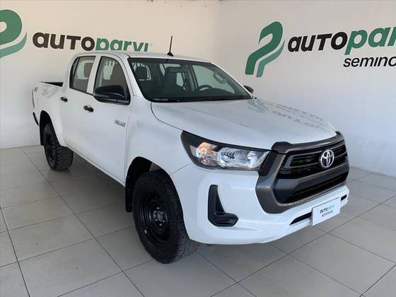 TOYOTA HILUX 2.8 D-4D TURBO DIESEL CD POWER PACK 4X4 MANUAL TOYOTA HILUX 2.8 D-4D TURBO DIESEL CD POWER PACK 4X4 MANUAL